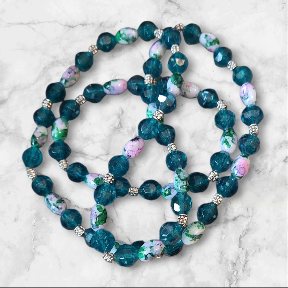 Elegant Blue and Floral Beaded Necklace 3002